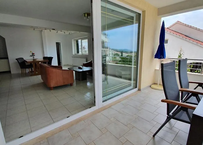 Apartamento Riljic *